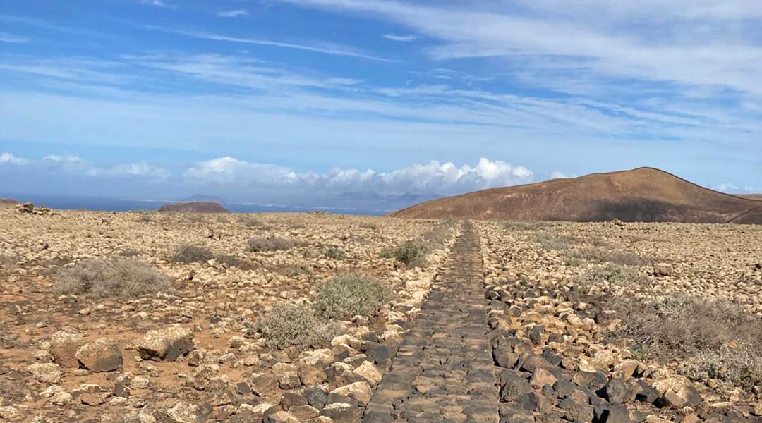 rundgang lajares - wanderweg am vulkan